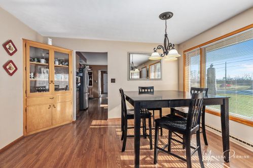 1355 60 St, Grand Rapids MI 49512-9611 exterior