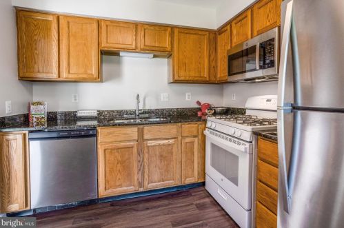 13504 Hayworth Dr, Rockville MD  20854-6395 exterior