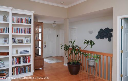 5955 Coleman Rd, East Lansing MI 48823-9763 exterior