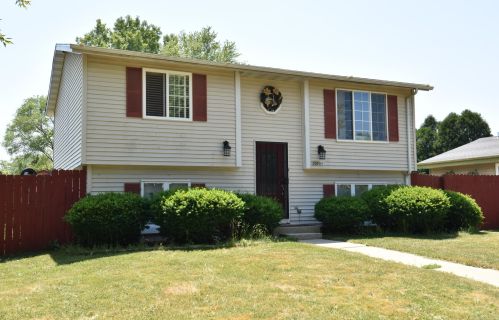 10201 Jonen St, Milwaukee WI  53224-5228 exterior