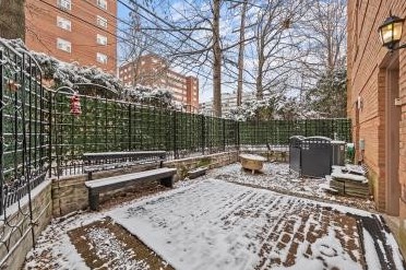 4700 Ellsworth Ave, Pittsburgh PA 15213-2800 exterior