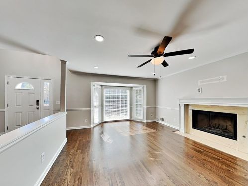 1103 Capital Club Cir, Atlanta GA  30319-2658 exterior