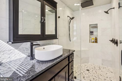 11011 Wheeler Dr, Silver Spring MD  20901-4425 exterior