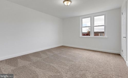 1043 Tremont Dr, Manor PA 19036-1520 exterior