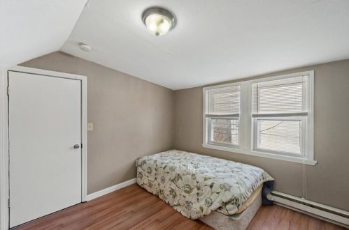 76 Newark St, Providence RI 02908-5316 exterior