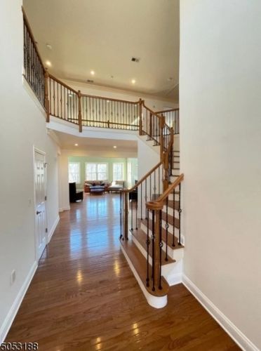 50 Baxter Ln, Town Center NJ  07052-1429 exterior