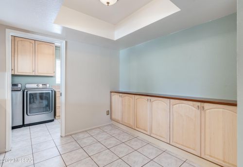 7431 Ln Cienega Dr, Tucson AZ 85712-1423 exterior