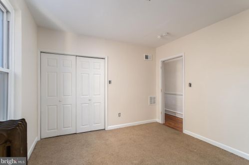 622 Collings Ave, Camden NJ  08107-1724 exterior