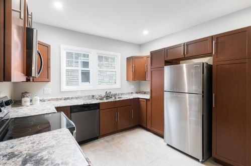 1321 57, Milwaukee WI 53214-3429 exterior