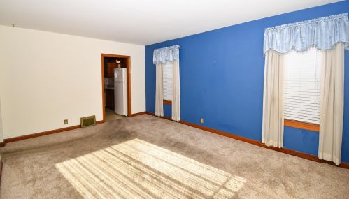 2444 60th St, Milwaukee, WI 53219-2130