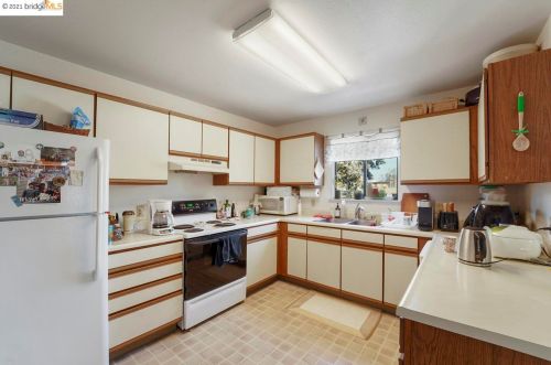 412 Kains, Berkeley CA 94706-1216 exterior