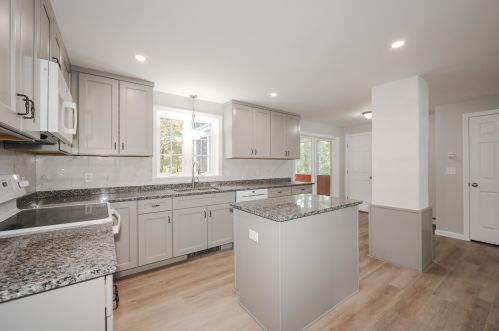 45 Temple Rd, New Ipswich NH 03071-3429 exterior