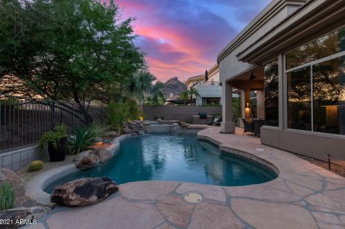 6508 25th Way, Phoenix AZ  85016-8934 exterior