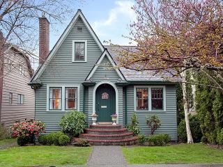 4145 42nd Ave, Seattle WA  98116-4201 exterior