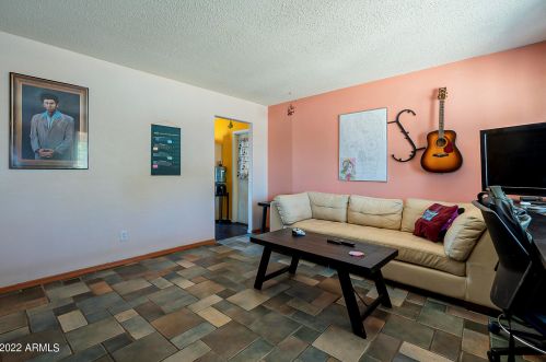 4741 Burgess Ln, Phoenix AZ  85042-5327 exterior