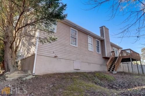 808 Stonemill Mnr, Lithonia GA 30058-8230 exterior