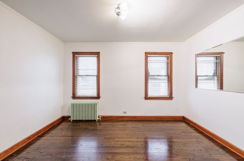 7045 California, Chicago IL 60645-1308 exterior