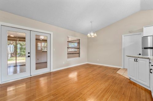 6004 Bamboo Dr, Fort Pierce FL 34982-3776 exterior