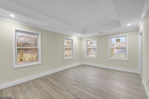 114 Woodlawn Ave, Bridgewater NJ 08807-2031 exterior