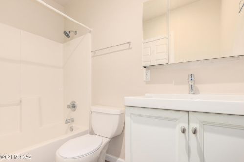 923 Arcadia Ave, Tucson AZ  85711-1208 exterior