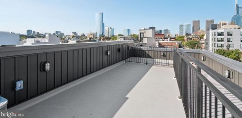 2200 Kater St, Philadelphia PA 19146-1139 exterior