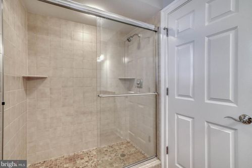 2518 Delancey St, Philadelphia PA 19103-6409 exterior