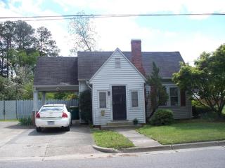 319 15th St, Lumberton, NC 28358-4007