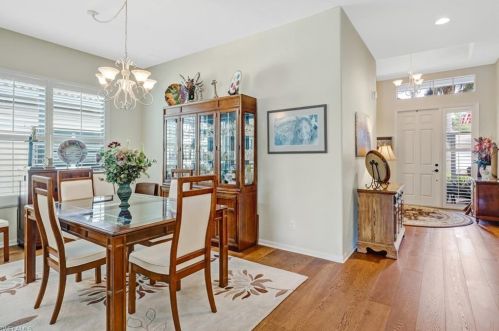 236 Glen Eagle Cir, Naples FL 34104-5715 exterior