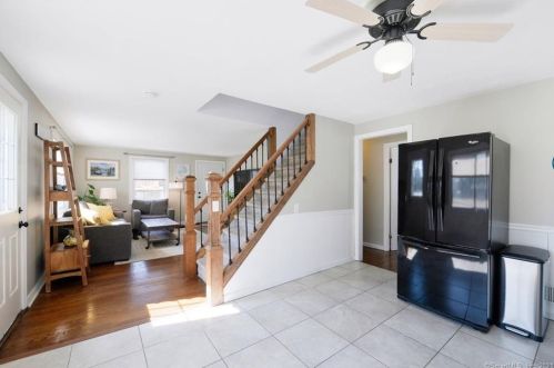 34 Lakeside Rd, Milford CT 06460-4508 exterior