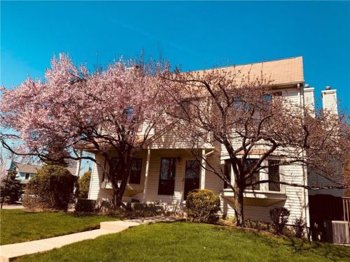 1805 Deerfield Dr, Edison, NJ 08820-1587