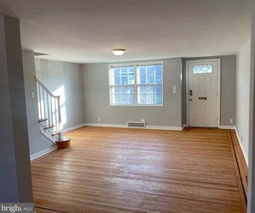 7512 Gilbert St, Philadelphia PA  19150-2604 exterior