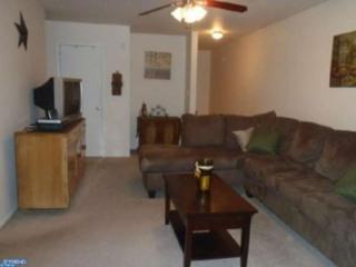 202 Garnet Dr, Burlington NJ  08016-4709 exterior