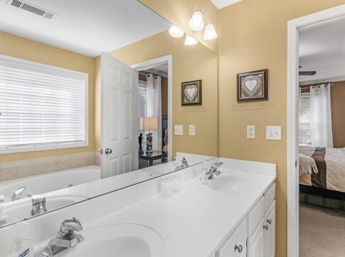 1904 Mallard St, Atlanta GA 30318-2724 exterior