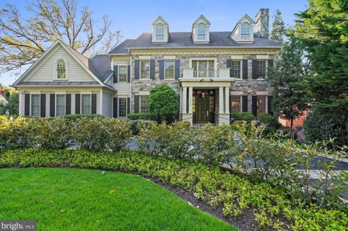 5368 27th St, Washington, DC 20015-1328