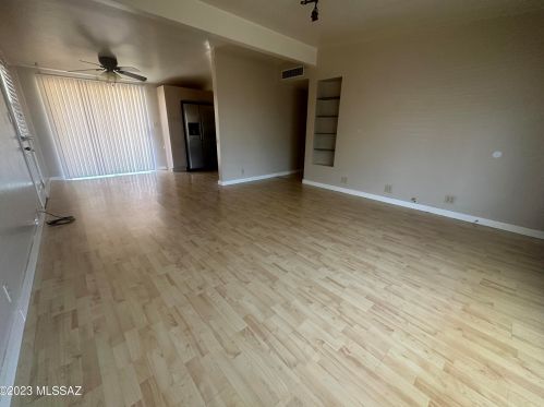 6635 Calle Dened, Tucson AZ  85710-5615 exterior