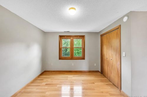 10 Pheasant Run, Windsor CT 06095-1549 exterior