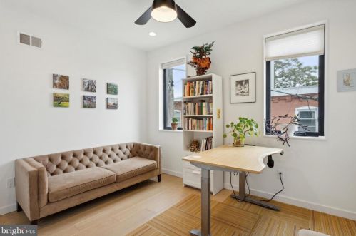 2526 Gordon St, Philadelphia PA 19132-4217 exterior