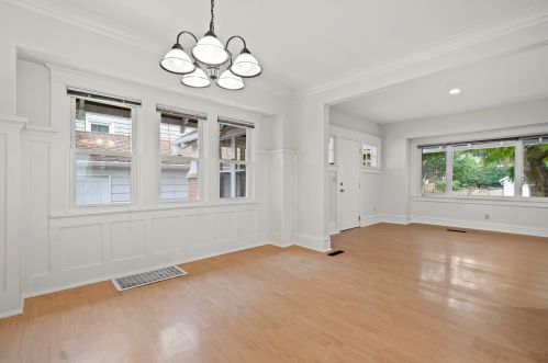 3563 Cramer St, Milwaukee WI 53211-2506 exterior