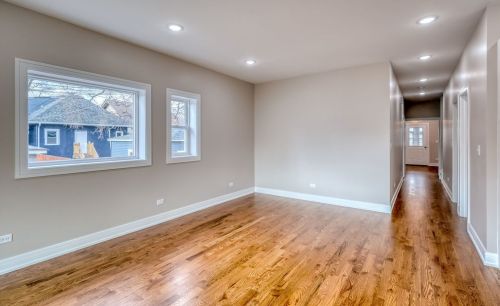 5527 Haddon Ave, Chicago IL  60651-2702 exterior