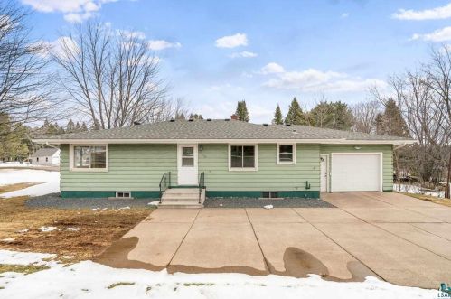 2546 Anderson Rd, Duluth MN 55811-5402 exterior