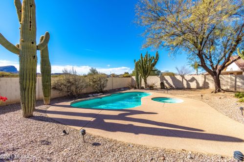 8483 Cantora Way, Tucson AZ 85743-5005 exterior