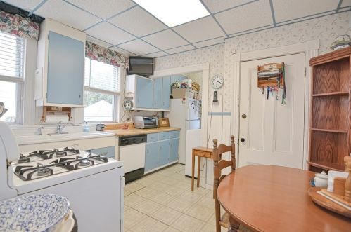 11 Falkland St, Boston MA exterior