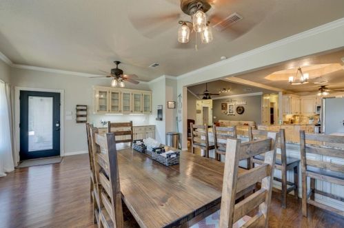 8517 County Rd 528, Burleson TX 76028-1028 exterior