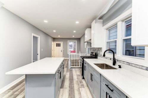 6809 Claremont Ave, Chicago IL  60636-3138 exterior