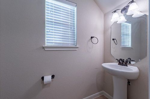 11615 Eric Heiden Ct, Austin TX 78748-2019 exterior