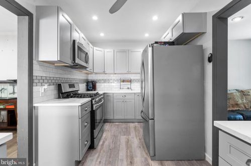 120 Cooke Ave, Manor PA 19036-1404 exterior