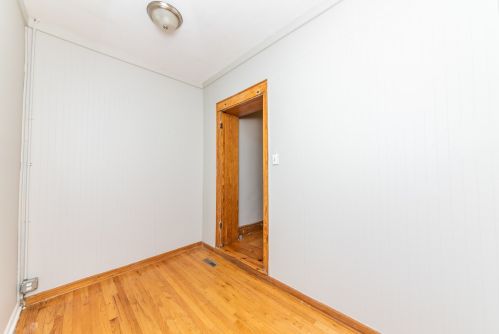 2718 Campbell Ave, Chicago IL 60647-1923 exterior