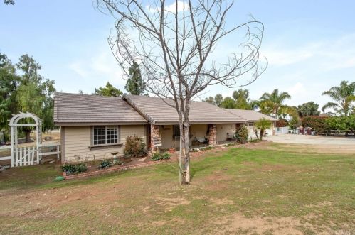 23085 Piedras Rd, Perris, CA 92570-7536