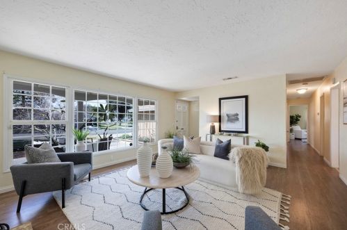 1106 Meade Ave, Fullerton CA 92833-3437 exterior