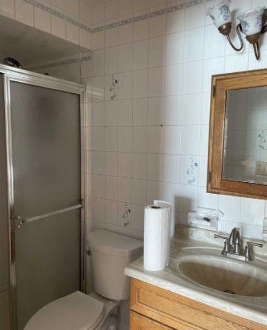 114 Pne St, Cliffside Park NJ 07010-1018 exterior